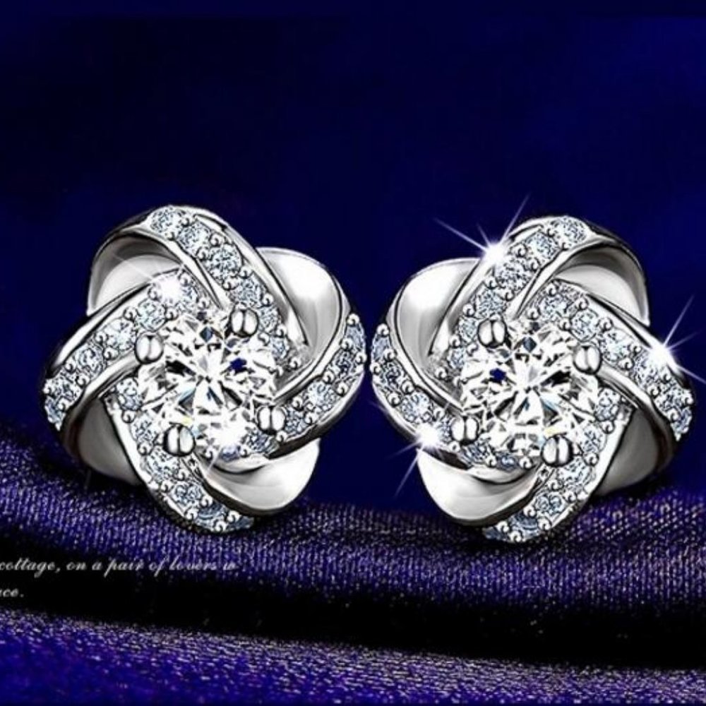 *NEW 925 Sterling Silver Diamond Infinity Earrings - Picture 3 of 10